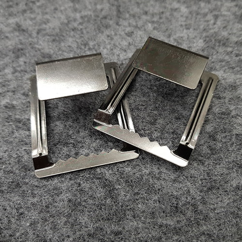 Cabide dente de serra