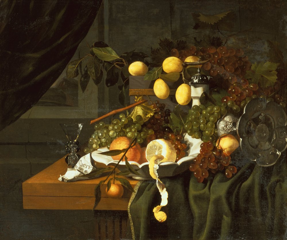 Um limão descascado, laranjas e uvas em um prato (óleo) de Christiaan Luykx or Luycks