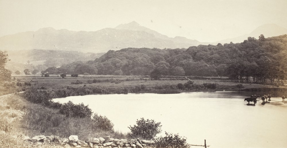 O rio Glaslyn e as montanhas (513) de Francis Bedford