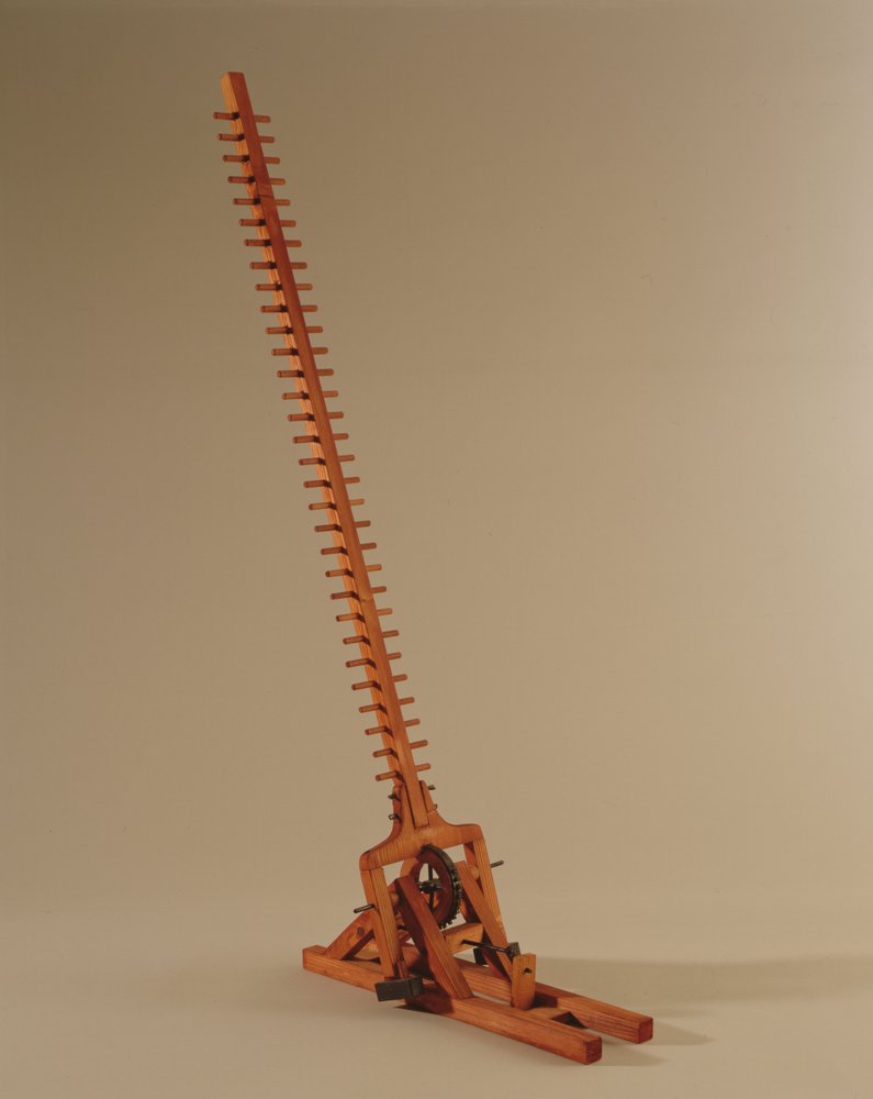 Modelo de reconstrução do design de da Vinci para uma escada (madeira e metal) de Leonardo da Vinci
