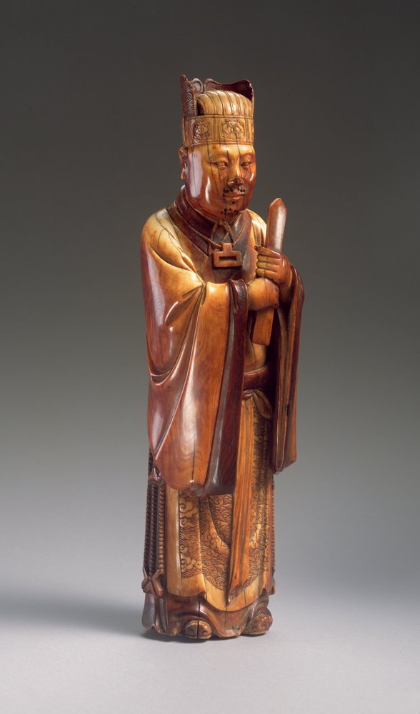 Figura de um oficial (marfim esculpido) (ver também 272119) de Ming Dynasty Chinese School