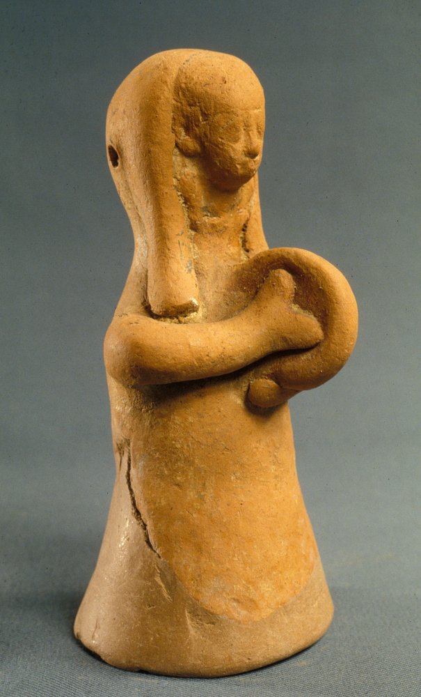 Estatueta de uma mulher tocando os pratos (barro) de Phoenician