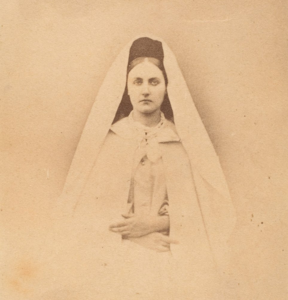 A Freira Branca, década de 1860. de Pierre-Louis Pierson