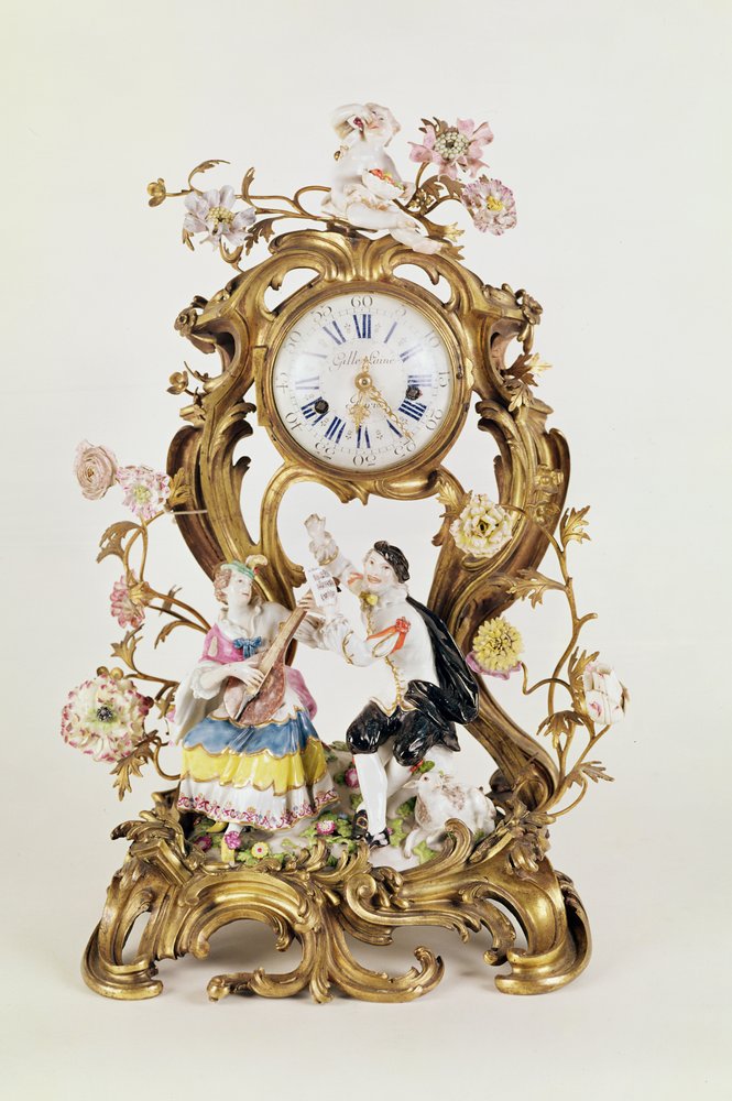 Louis XV ormolu e relógio de porcelana, com figuras de Meissen de Unbekannt