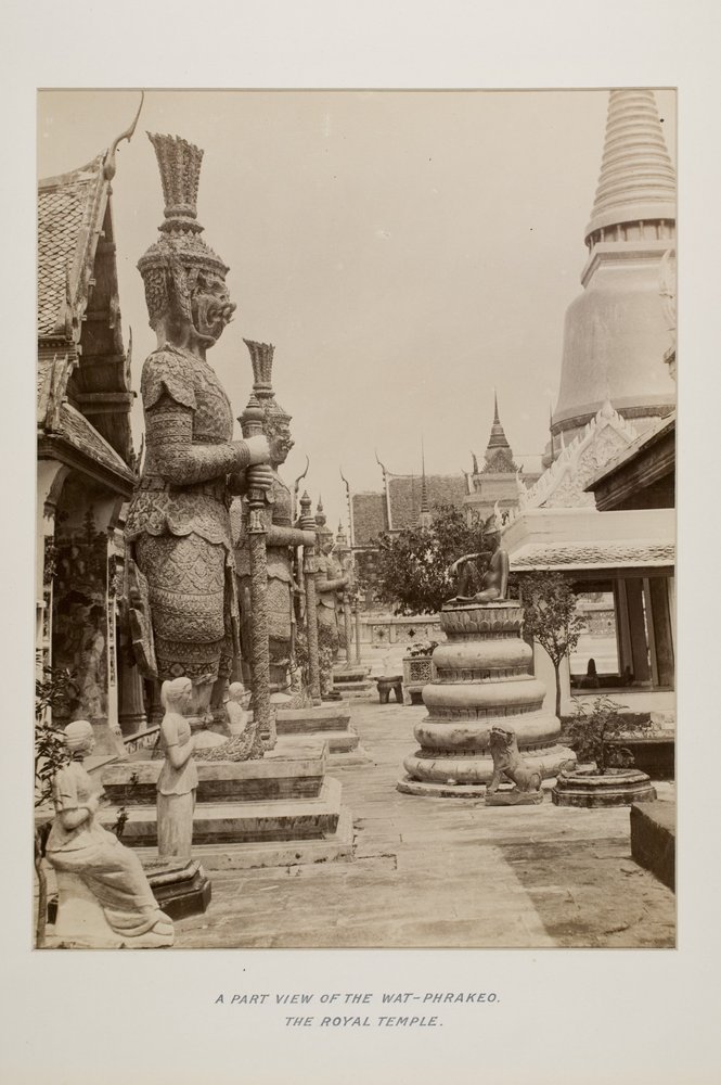 Fotografia em álbum de fotografias de Unknown photographer