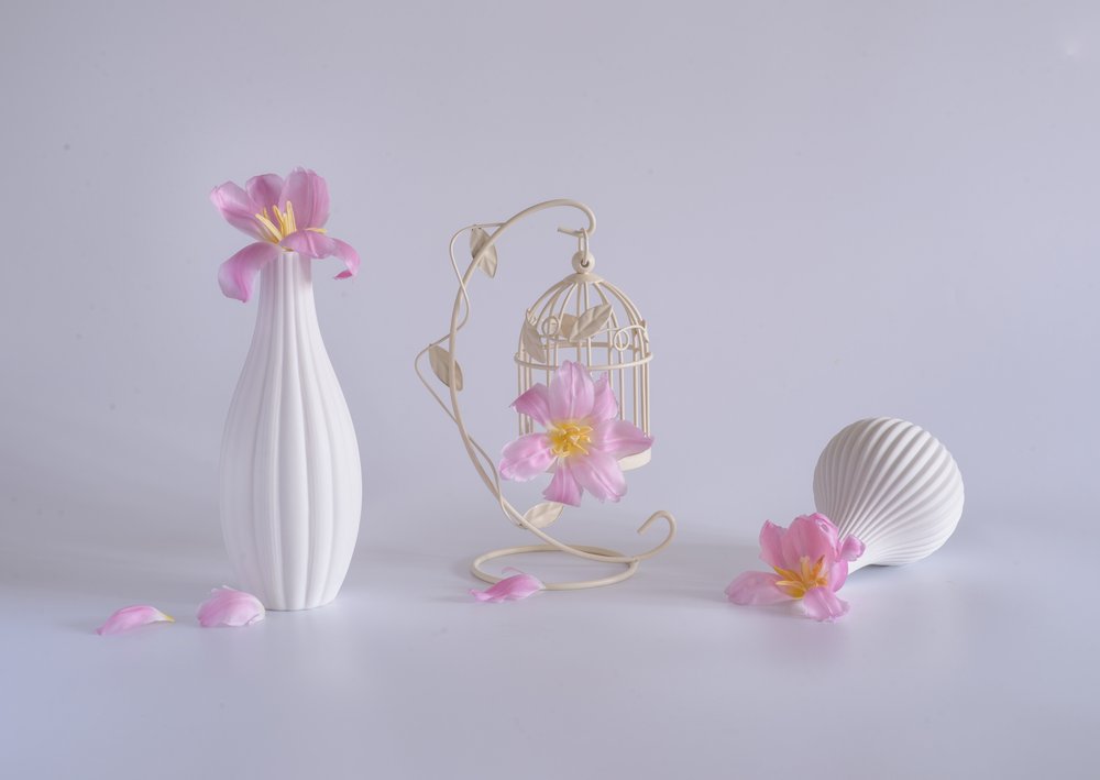 Natureza morta floral delicada de Alice Sheng