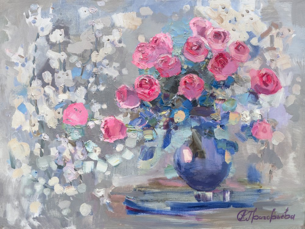 Rosas cor-de-rosa vibrantes num vaso azul de Anastasiia Grygorieva