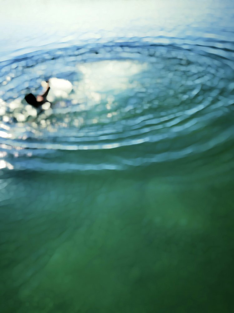 Surfista debaixo de água de Angelo Cerantola