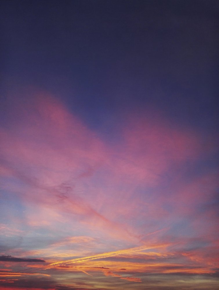 Céu vibrante ao pôr do sol de Angelo Cerantola