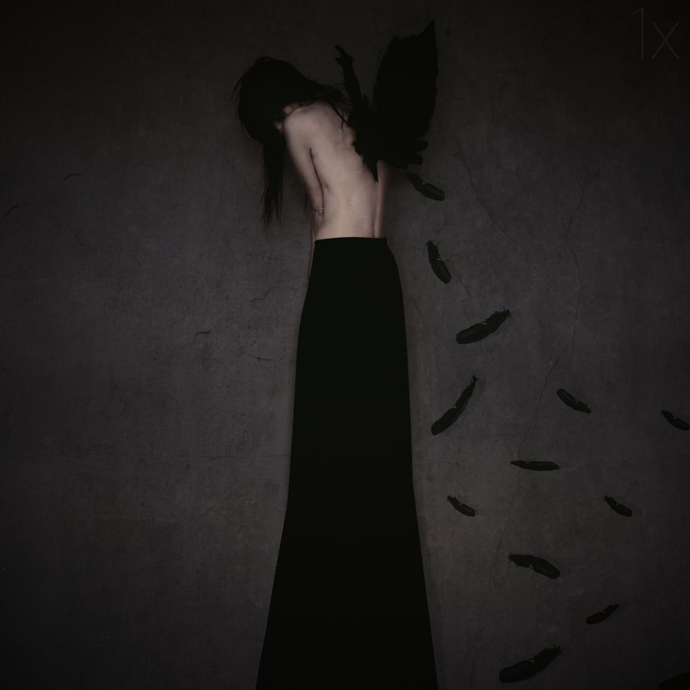 Mulher Alada Entristecida de Anja Matko