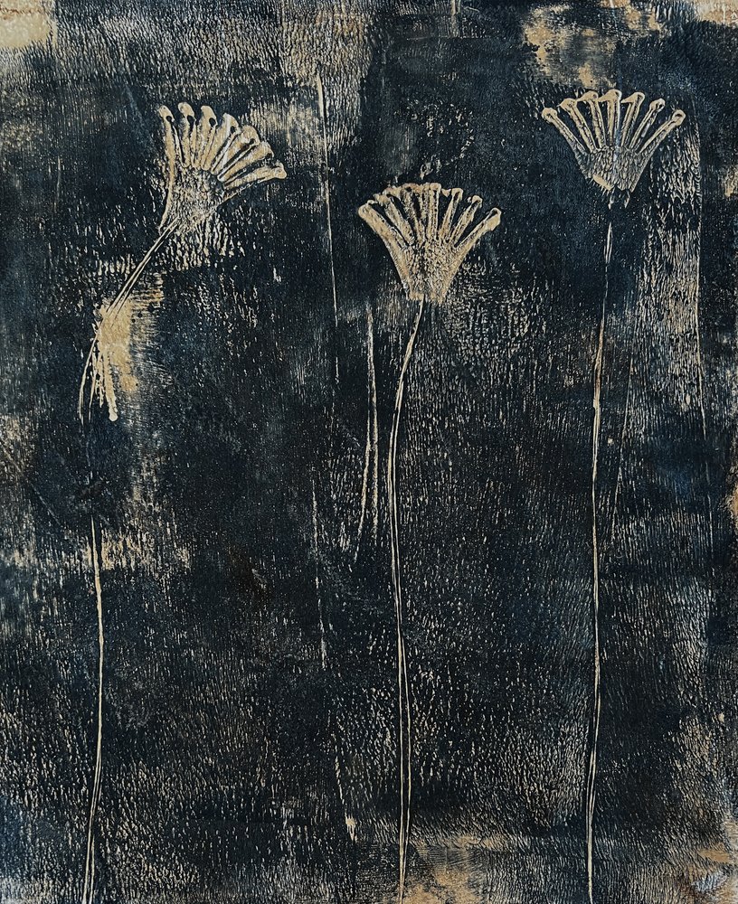 Flores azul-petróleo de Christina Misuro
