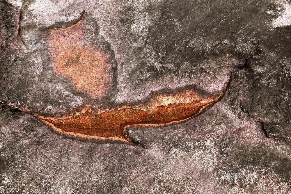 Superfície mineral erodida de Christina Sillen