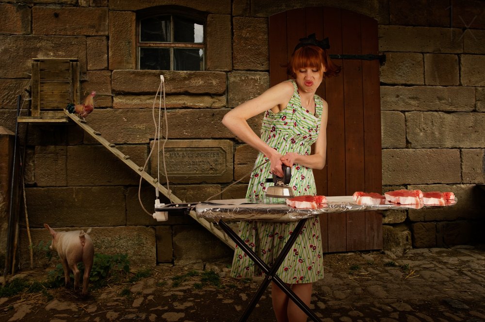 Passagem de roupa na Quirky Farm de Christine von Diepenbroek