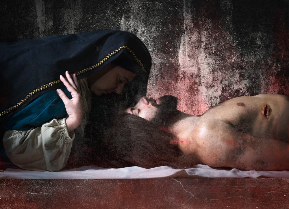 Pietà: A angústia da mãe de Corrado La Licata