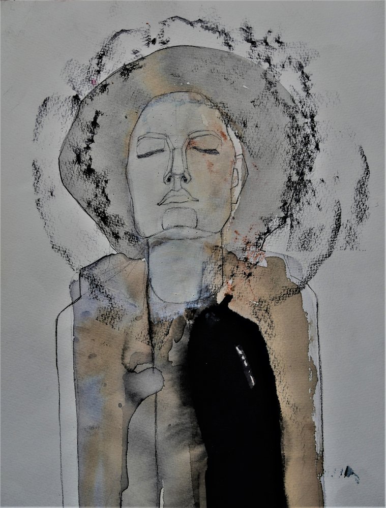 Mulher contemplativa com chapéu de Doris Schmitz