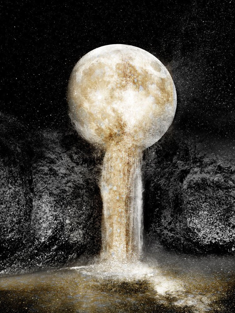 Cascata da Lua Dourada de Gemma Bardot