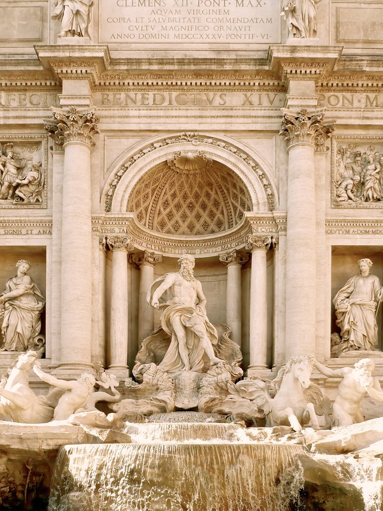 A grandiosidade da Fonte de Trevi de Gemma Bardot