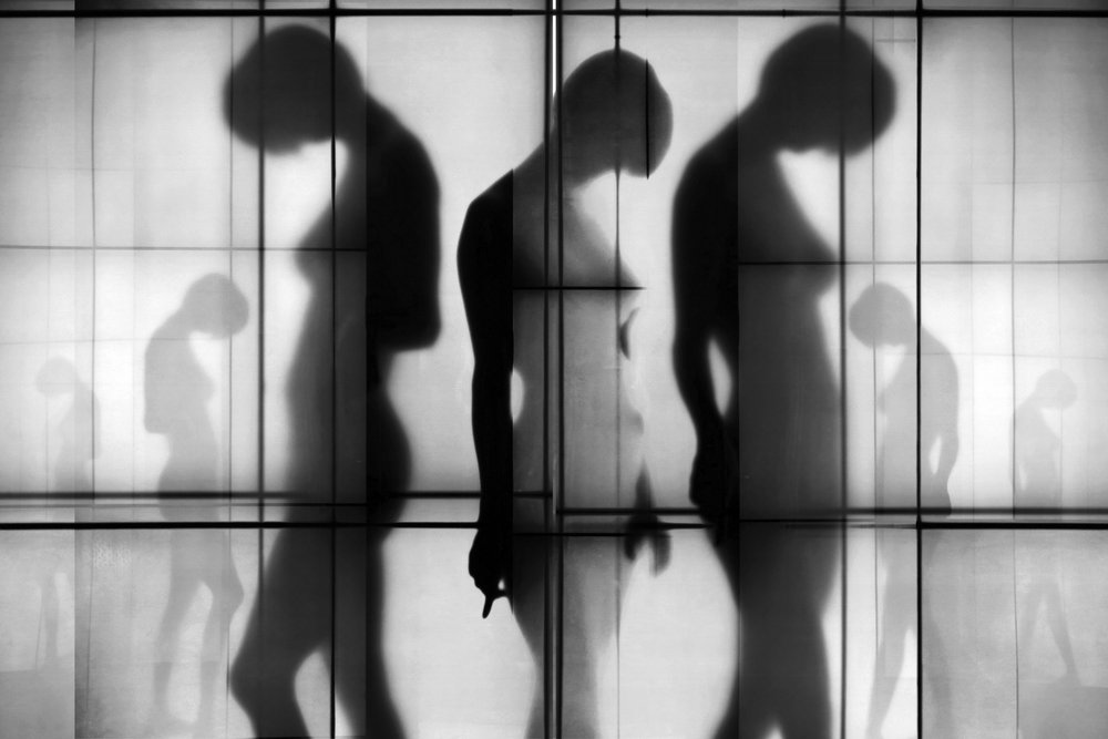 Figuras abstratas em silhueta de Igor Shrayer