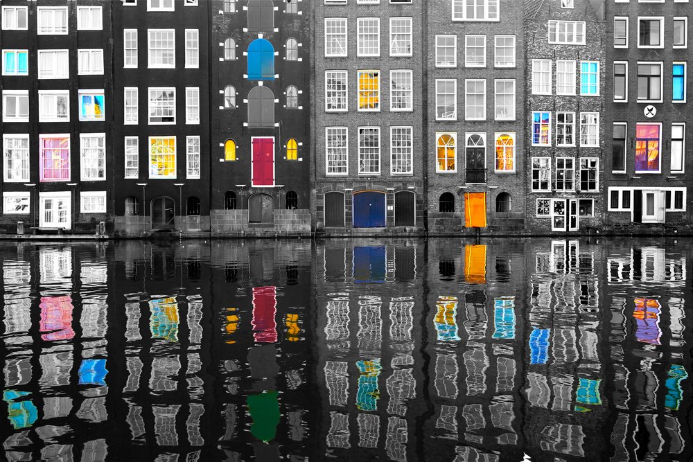 Reflexos coloridos no canal de Igor Shrayer