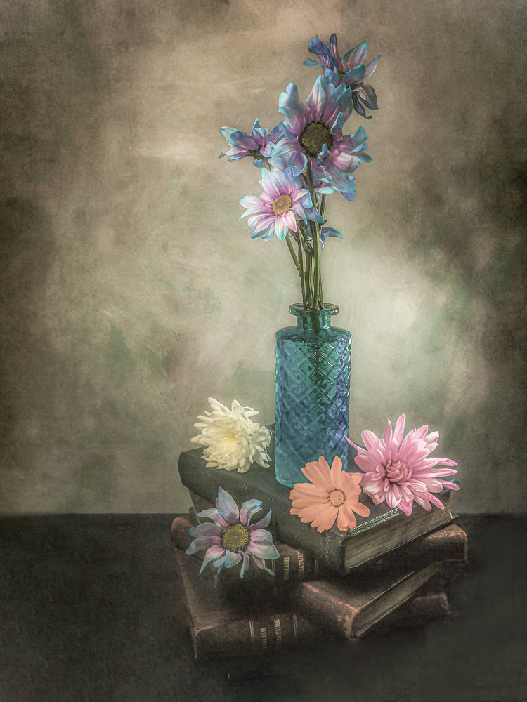 Flores e livros vintage de Karen Smalley