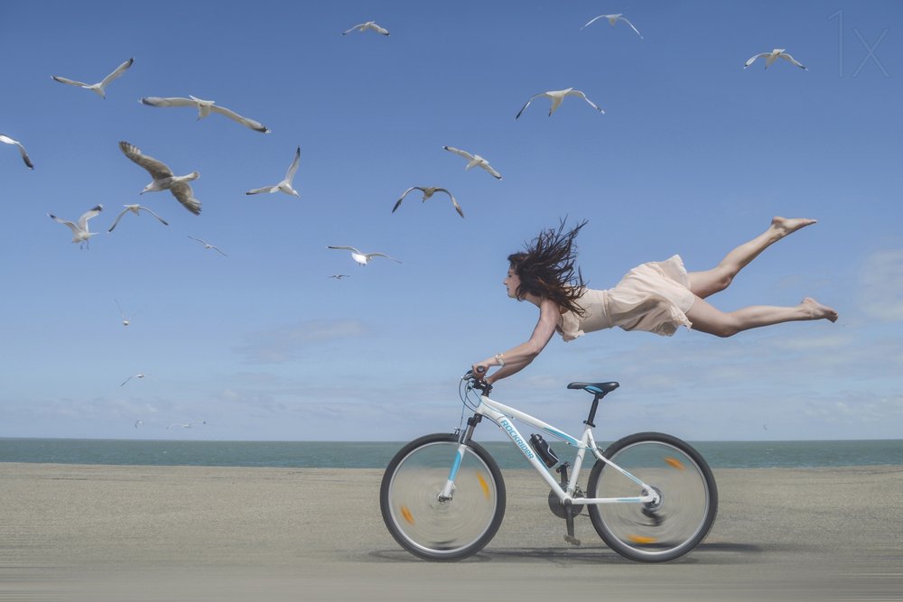 Bicicleta de praia «Flying Woman» de Karim Aboukelela