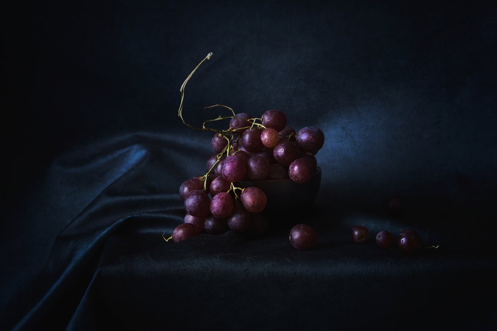 Uvas de cor púrpura intensa de Lenka