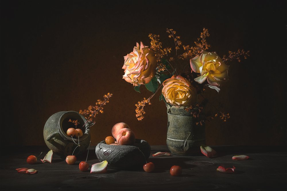 Rosas e Frutos Melancólicos de Lydia Jacobs
