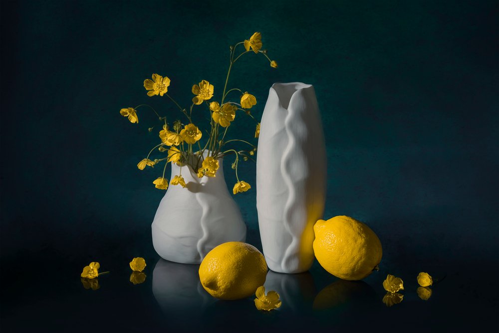 Natureza morta floral vibrante de Lydia Jacobs