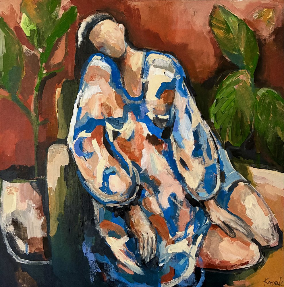 Figura serena em ambiente interior de Magdalena  Krzak