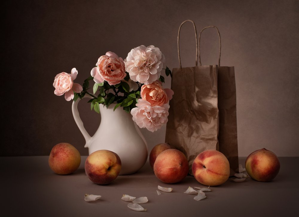 Rosas cor-de-rosa e pêssegos de Margareth Perfoncio