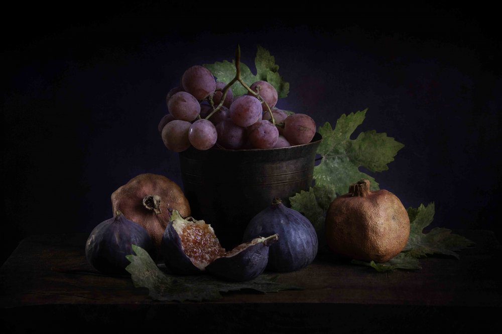 Natureza morta com frutas exuberantes de Ramiz Sahin
