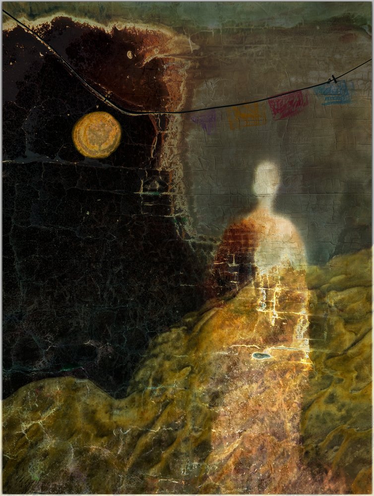Misteriosa figura etérea de Shenshen Dou