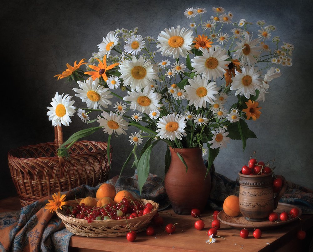 Margaridas e Frutos de Verão de Tatyana Skorokhod