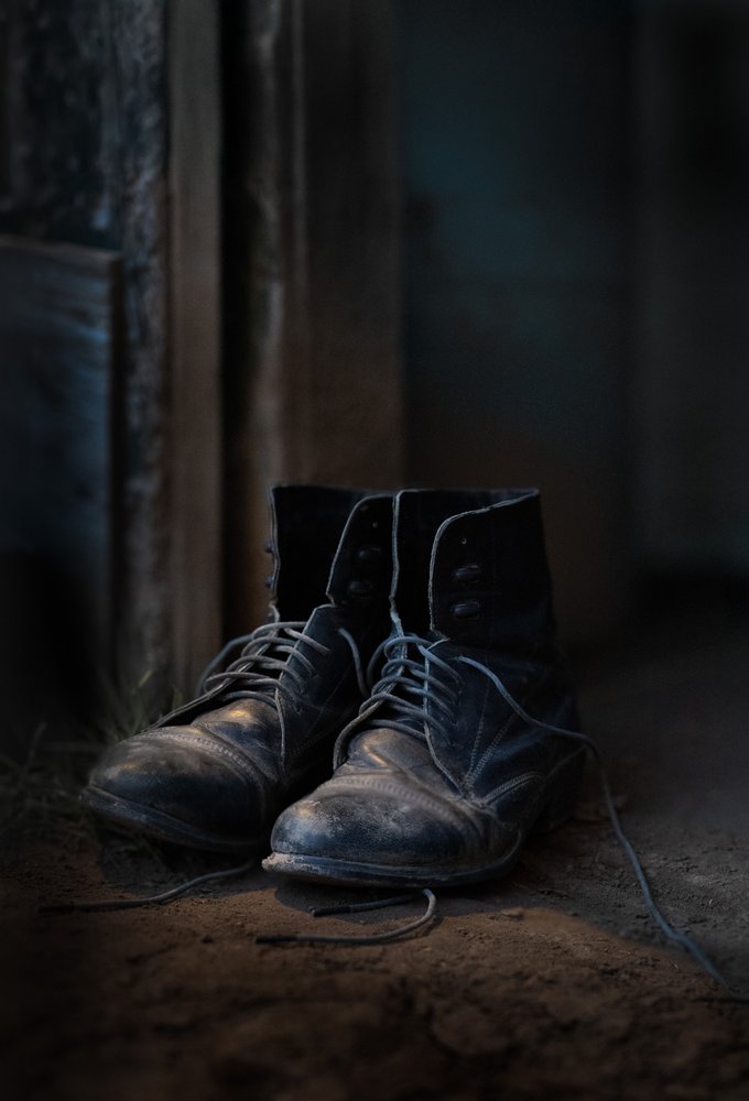 Botas velhas e gastas de Tina Reid