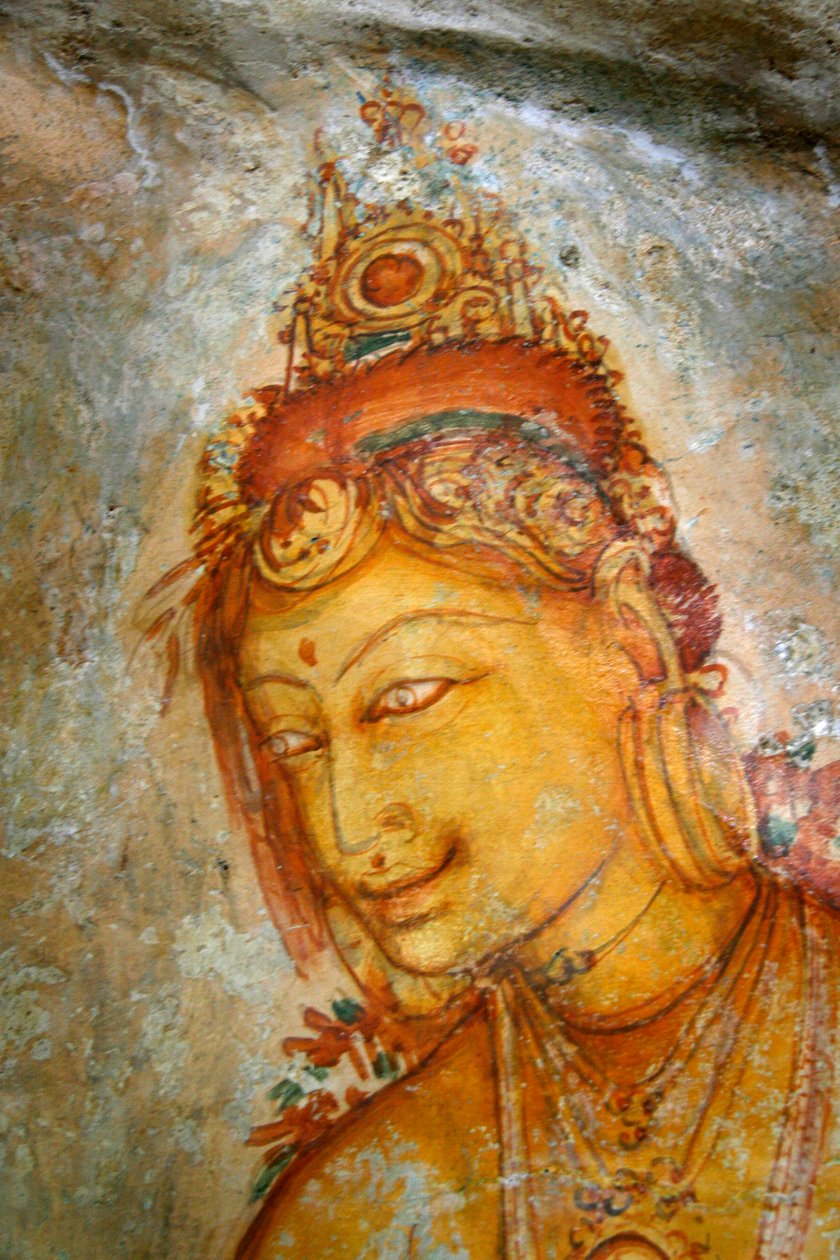 Fresco na parede da rocha de Sigiriya, no distrito de Matale de Sri Lanka. Este monte de lava de 370 metros de altura de um antigo vulcão é famoso pelo complexo fortificado do palácio, construído durante o reinado do rei Ka de Unknown