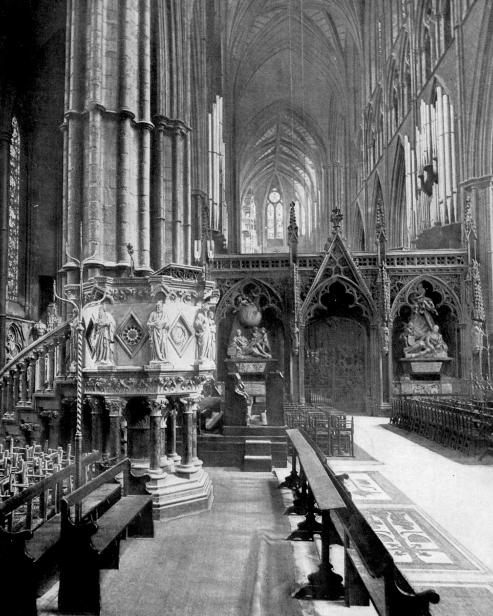 A nave da Abadia de Westminster, 1890 de British Photographer
