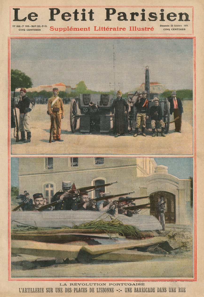 Revolução Portuguesa, Artilharia numa praça de Lisboa, uma barricada numa rua, ilustração da capa do &39;The Little Parisian&39;, ilustre suplemento literário, 23 de outubro de 1910 (photolitho) de French School