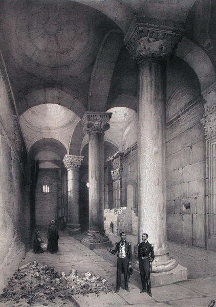 Interior da Golden Gate em Jerusalém, ilustração de "Souvenirs de Jerusalem" de Contre-Amiral Paris, gravada por Hubert Clerget (1818-99) e Jules Gaildrau (1816-98) (cor litho) de (after) Paris
