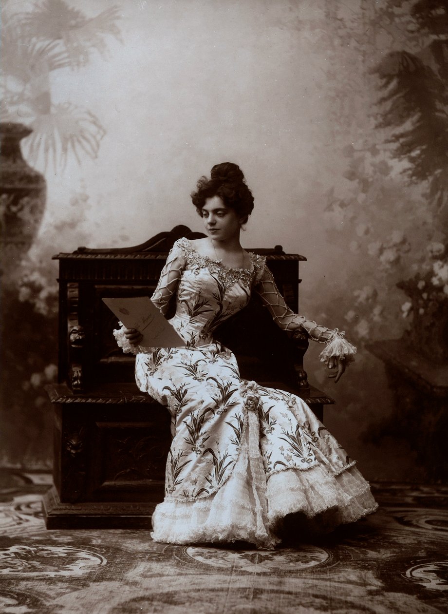 Atriz de prosa e música de Unknown