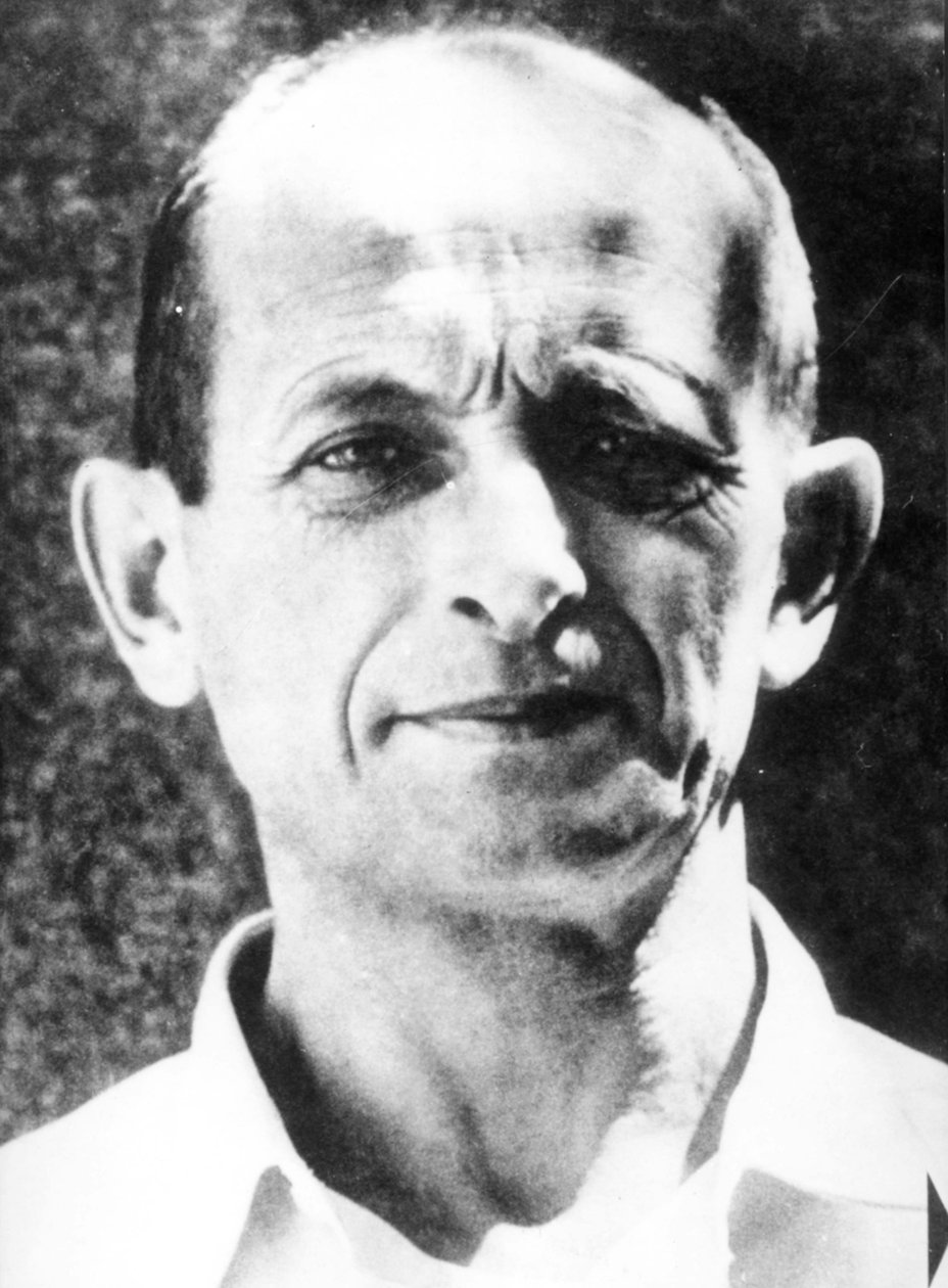 Adolf Eichmann, que é um dos fundadores de câmaras de gás e outros equipamentos de extermínio em Oswiecim (Auschwitz) após a prisão em Israel. Segunda Guerra Mundial. de Unknown