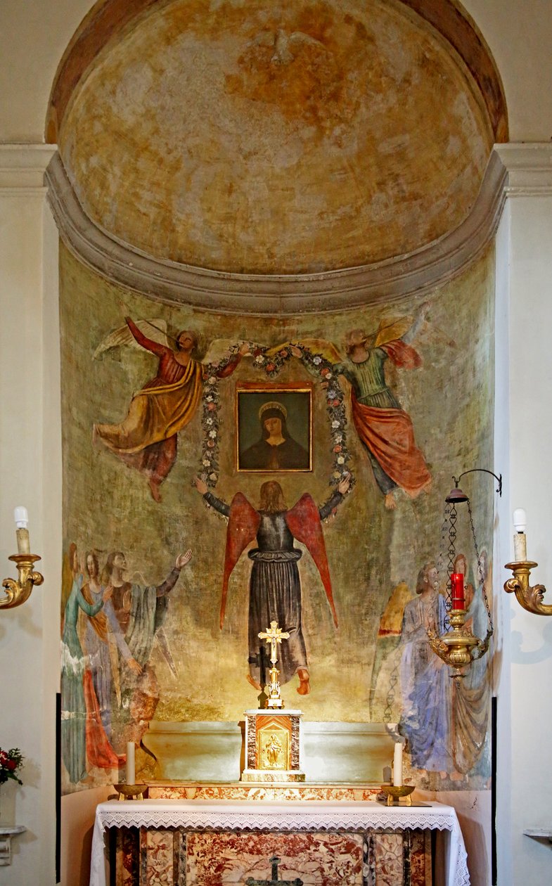 Altar com pintura da Virgem Maria rodeada de anjos de Unknown