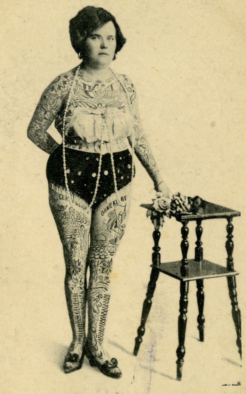 Retrato de Anni Frank, a senhora tatuada, c.1910 de Unknown