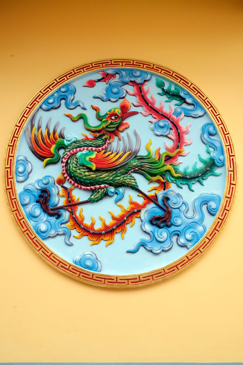 Pagode Sung Hung. Escultura de Fênix chinesa. Phu Quoc. Vietnã. de Unknown