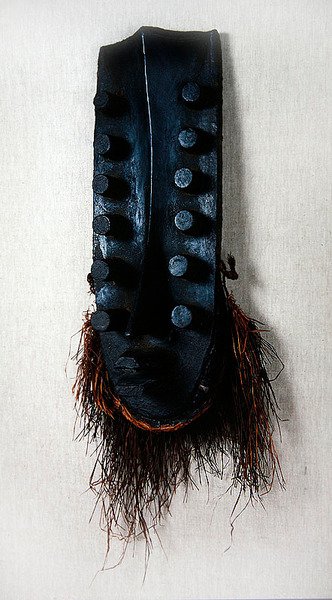Máscara Oubi (madeira e fibra) de African