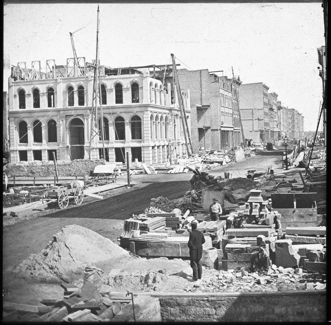 Reconstrução do edifício do Banco Marinho após o Grande Incêndio de Chicago, c.1873 de American Photographer