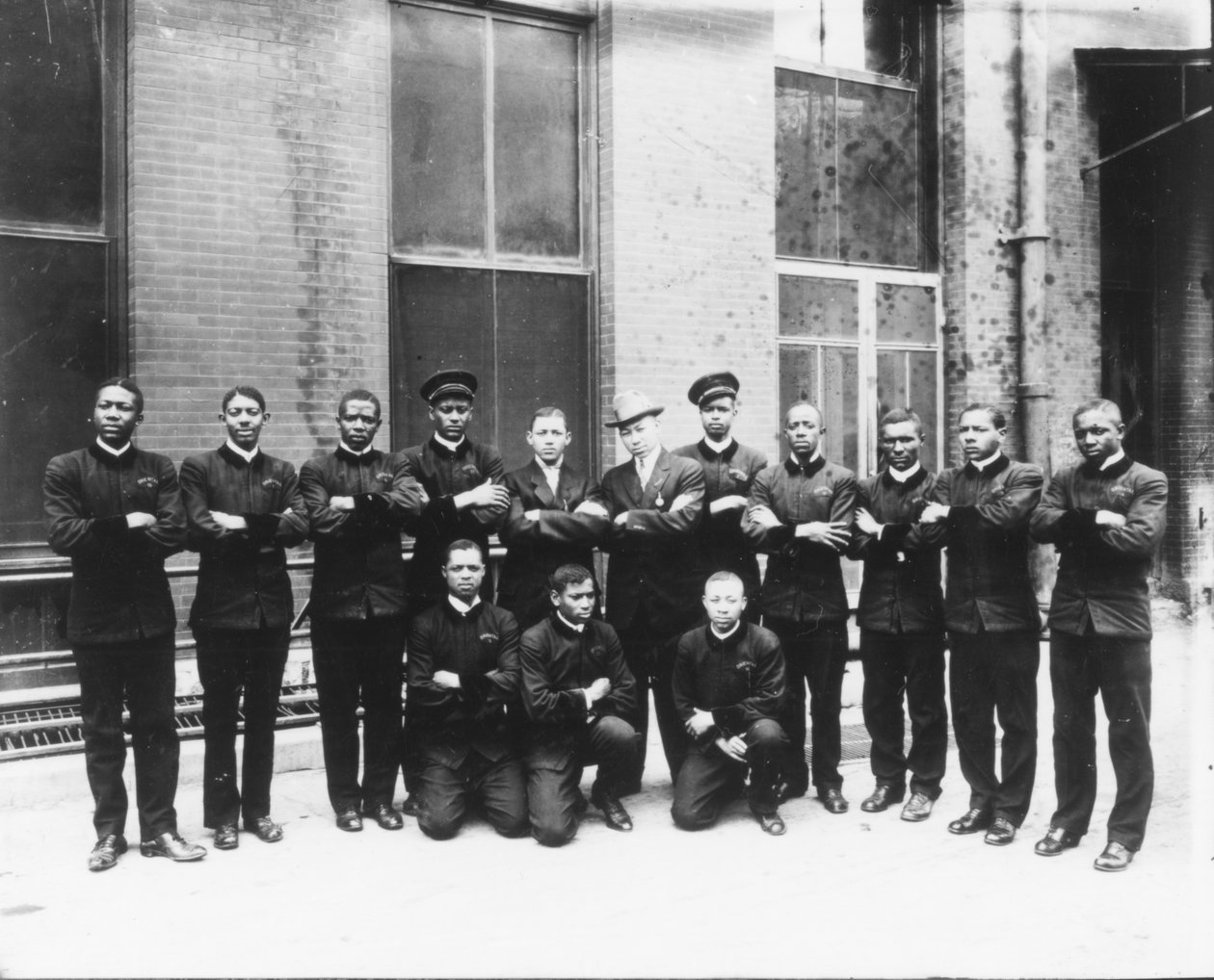 Funcionários do Hotel Oriental, Dallas c.1912 de American Photographer