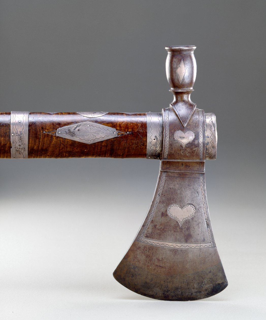 Tomahawk de tubo, Miami, 170095 (ferro forjado, aço, bordo encaracolado e prata gravada) de American School