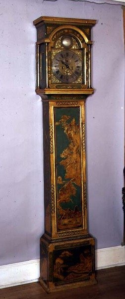 Relógio de pêndulo, decorado com chinoiserie dourado, mostrador de latão por Edward East (laca) de English School