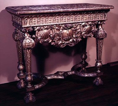 Mesa lateral atribuída a J.Moore, c.1715 (gilt gesso) de English School
