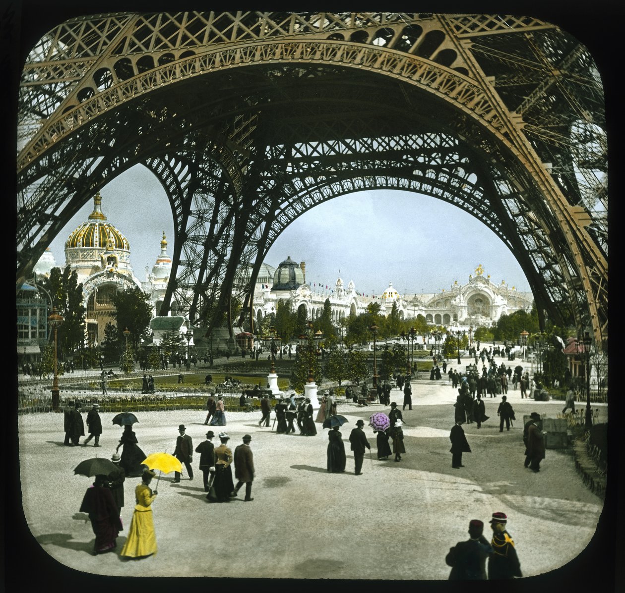 Exposição de Paris: Champs de Mars e Torre Eiffel, Paris, França, 1900 (lanterna) de French Photographer